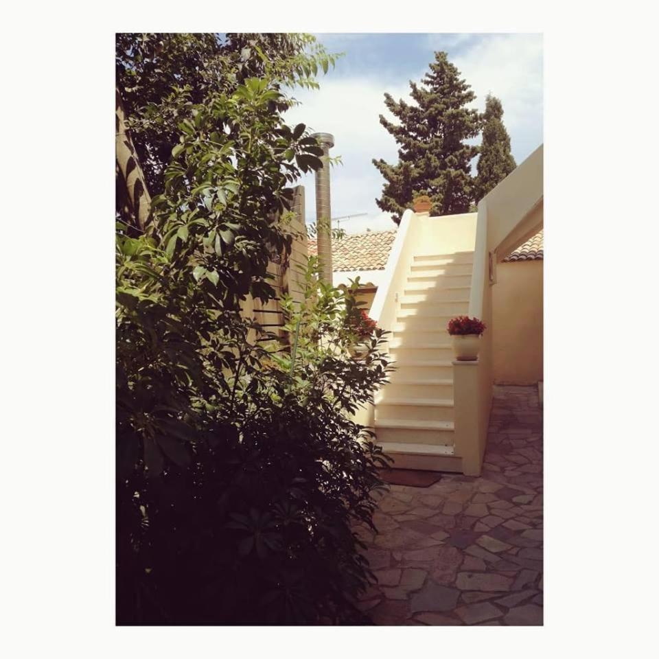 Romanos Apartments جايوس المظهر الخارجي الصورة