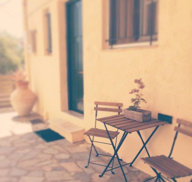 Romanos Apartments جايوس المظهر الخارجي الصورة